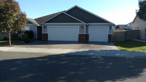 2103 Fillmore St, Kennewick WA  99338-2506 exterior