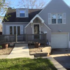 6323 Poppleton Ave, Omaha, NE 68106-1539