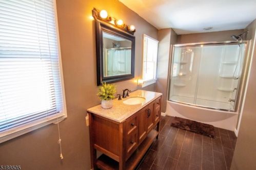 80 Clark Rd, Wantage NJ  07461-3112 exterior