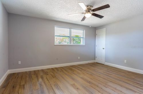 5200 Lima Pl, Orlando FL 32807-1625 exterior