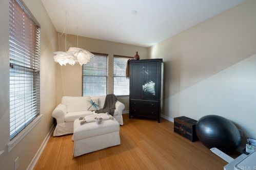 1694 Crossroads St, Chula Vista CA 91915-2431 exterior