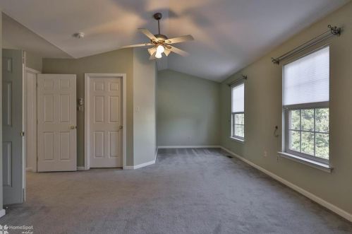 8149 Cross Creek Cir, Breinigsville PA  18031-1330 exterior