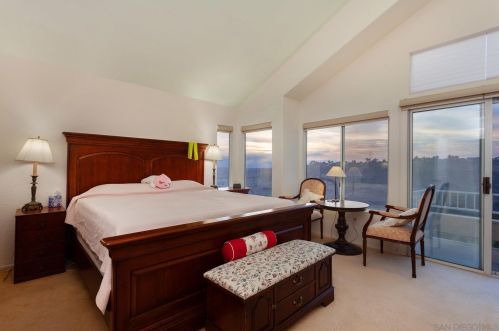 9416 Chabola Rd, San Diego CA 92129-4904 exterior