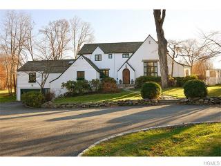 77 Pound Ridge Rd, Bedford, NY 10506-1235