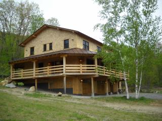 207 Dame Hill Rd, Orford, NH 03777-4609