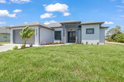 4101 10th Ave, Cape Coral, FL 33904-5323