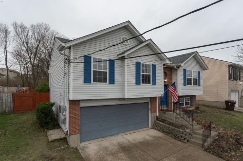 2569 Evergreen Dr, Covington KY  41017-9450 exterior