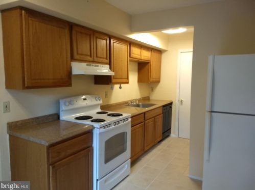 296 Cricklewood Cir, Lansdale PA  19446-1420 exterior