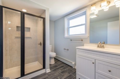 16 Briant Ave, Greystone Park NJ  07950-1724 exterior