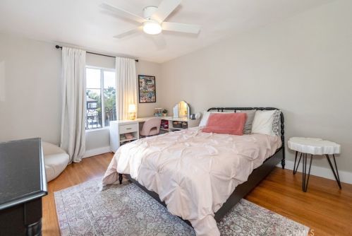 41774 Carleton Way, Temecula CA  92591-1897 exterior