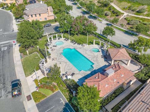 28342 Lorita Ln, Santa Clarita CA  91350-3211 exterior