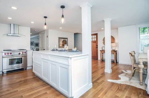 33 Pickering St, Danvers MA  01923-2017 exterior