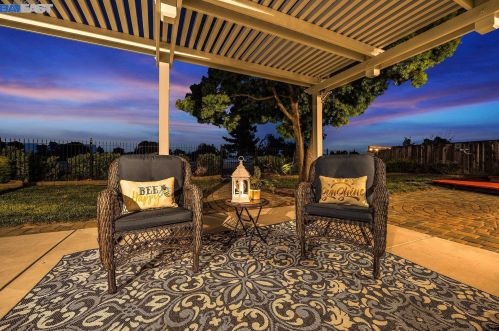 1419 Aster Ln, Livermore CA  94551-1417 exterior