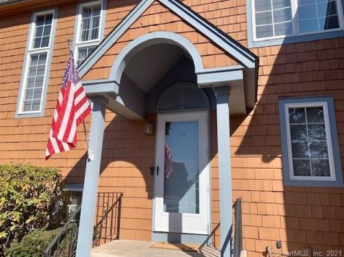 28 Joseph Ct, East Windsor, CT 06016-9304