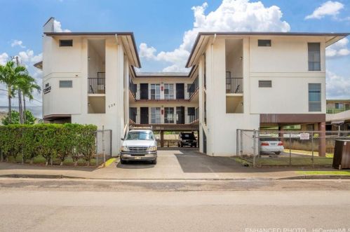 329 Olive Ave, Wahiawa, HI 96786-1726