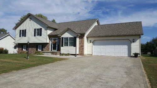 32 Wildflower Ln, Chillicothe, OH 45601-4095