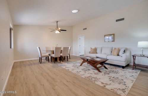 13122 Meeker Blvd, Sun City, AZ 85375-3804