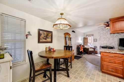 11029 Chemo River Ct, Rancho Cordova CA  95670-2703 exterior