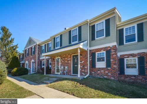 30 Coventry Ct, Blue Bell, PA 19422-2528