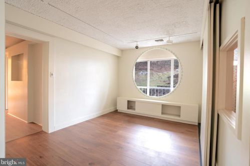 285-6 Chelsea Cir, Newtown Square PA  19073-2104 exterior