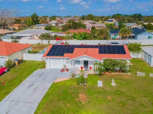 366 Florida Pkwy, Kissimmee, FL 34743-6328