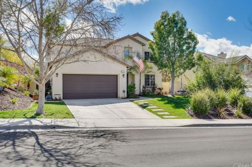 3361 Juniper Cir, Lake Elsinore, CA 92530-2011