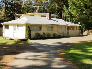10203 Frontier Pl, Silverdale, WA 98383-9408