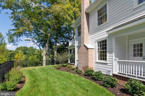 577 Jobel Dr, Tavistock NJ  08033-1034 exterior