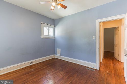 2215 Scovel Ave, Camden NJ  08110-1725 exterior