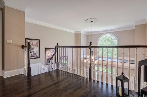 5 Clydesdale Ct, Upper Stepney CT  06468-1368 exterior