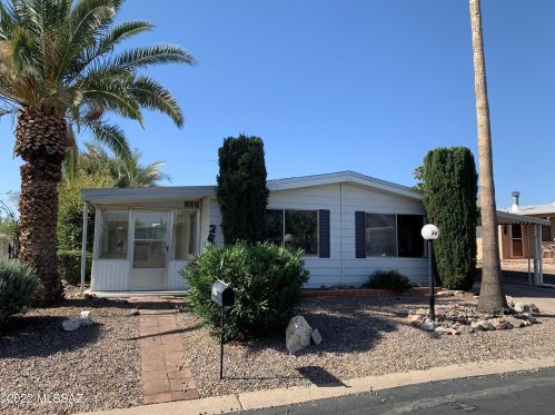 267 Palma Dr, Green Valley, AZ 85614-4327