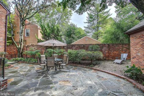 4658 Upton St, Washington, DC 20016-2368
