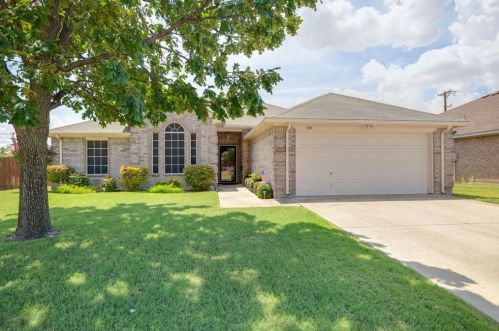 359 Bretts Way, Burleson, TX 76028-5649