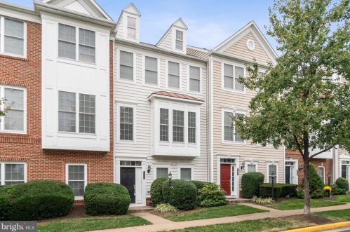 14606 Crossfield Way, Woodbridge, VA 22191-4068