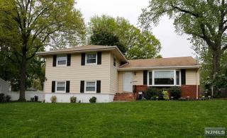 167 Linden Ave, Emerson, NJ 07630-1052