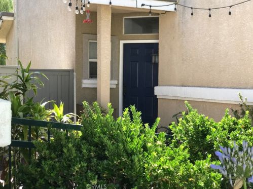 30422 Daisy Ct, Santa Clarita CA  91384-3779 exterior
