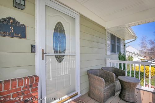 3 Peak St, Monmouth Hills NJ  07732-1821 exterior