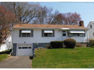 54 Osborne St, Stratford, CT 06614-4325