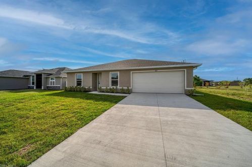 822 10th Ter, Cape Coral, FL 33909-1431