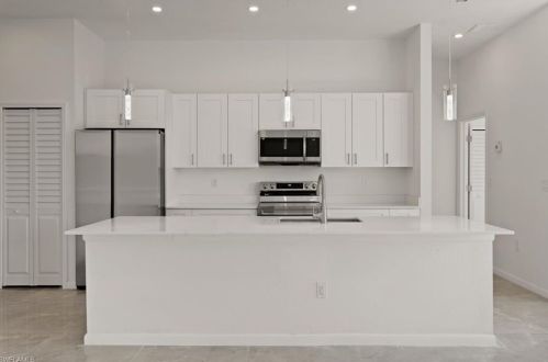 2929 3rd St, Lehigh Acres FL  33936-1875 exterior
