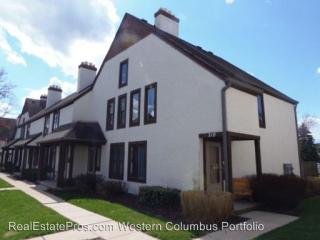 319 Saint Andrews Dr, Dublin OH  43017-3352 exterior