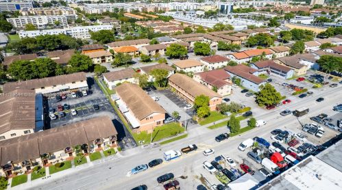 1765 41st St, Hialeah, FL 33012-7019