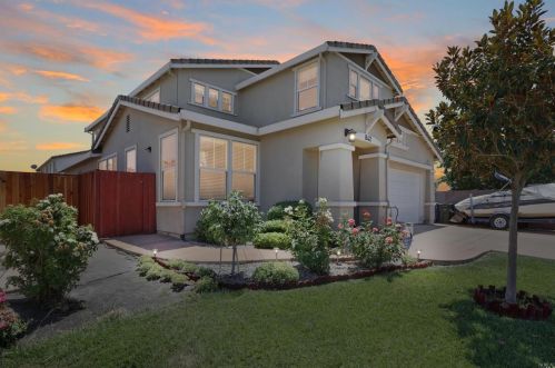 842 Windsor Ct, Vacaville, CA 95688-9475