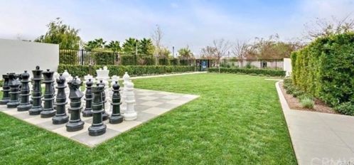 6546 Vanderbilt St, Chino CA  91710-6917 exterior