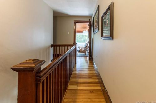 26 Wetherell St, Manchester CT  06040-6401 exterior