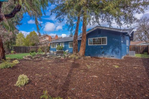 915 Dartmouth Way, Concord CA  94518-3819 exterior