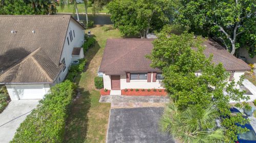 5161 Rose Hill Dr, Boynton Beach, FL 33437-1308