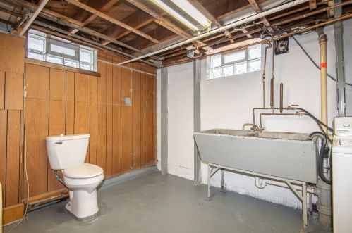 820 91st St, Milwaukee WI  53214-2845 exterior