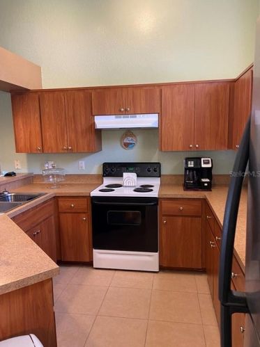 5715 Harbor Isle Blvd, Winter Haven, FL 33884-3304
