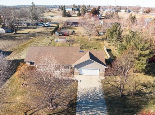 813 Reo Rd, Minnetrista, MN 55388
